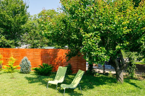 Foto 34 - Casa de 3 habitaciones en Balatonőszöd con jardín y terraza