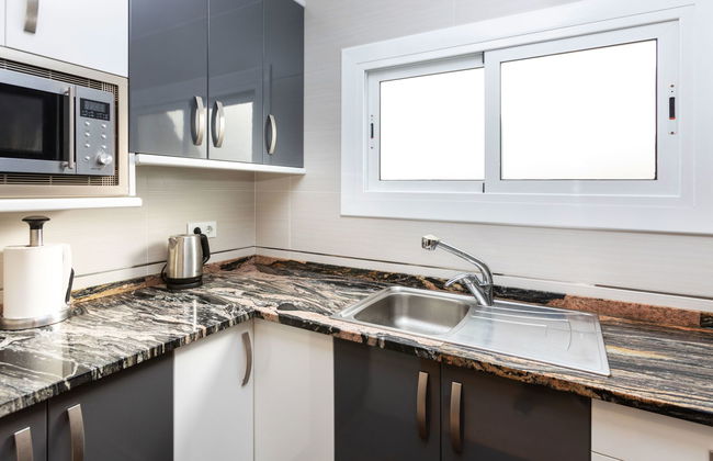 3 bedroom Apartment in Tossa de Mar with garden and terrace - Photo 4