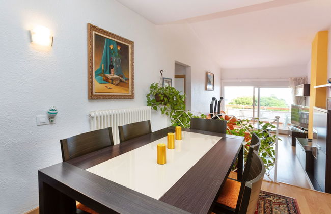 3 bedroom Apartment in Tossa de Mar with garden and terrace - Photo 3