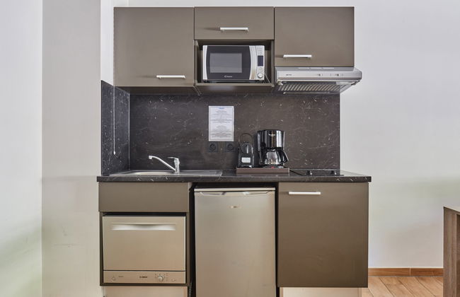 2 bedroom Apartment in Chamonix-Mont-Blanc with swimming pool and sauna - Photo 9