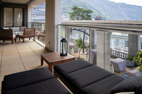 Foto 29 - Appartamento con 4 camere da letto a Montreux con piscina e giardino