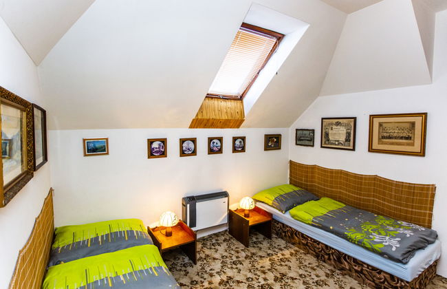 Casa de 4 quartos em Rovensko pod Troskami com jardim e sauna - Foto 19