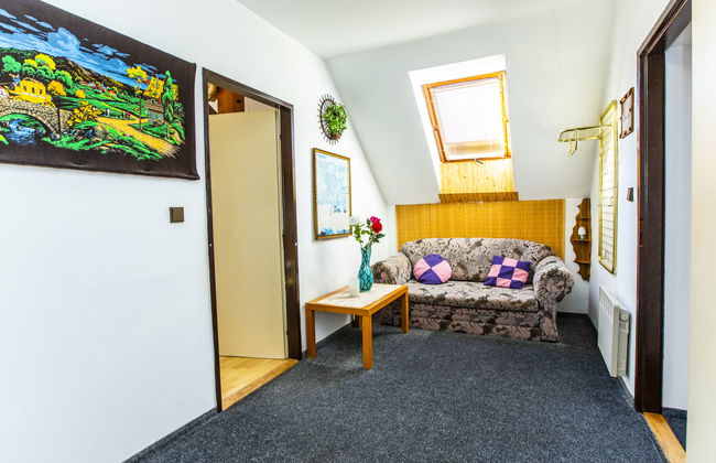 Casa de 4 quartos em Rovensko pod Troskami com jardim e sauna - Foto 24