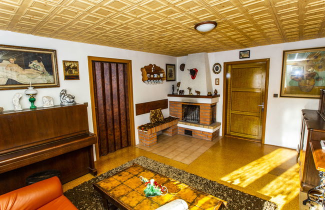 Casa de 4 quartos em Rovensko pod Troskami com jardim e sauna - Foto 2