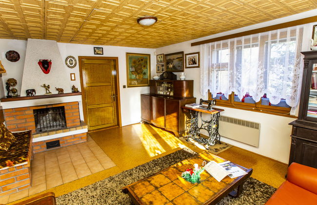 Casa de 4 quartos em Rovensko pod Troskami com jardim e sauna - Foto 10