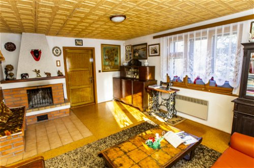 Foto 9 - Haus mit 3 Schlafzimmern in Rovensko pod Troskami mit garten und sauna