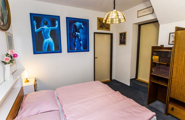 Casa de 4 quartos em Rovensko pod Troskami com jardim e sauna - Foto 17