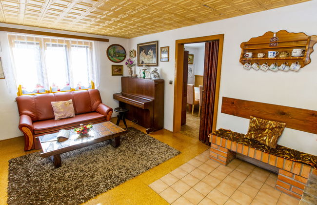 Casa de 4 quartos em Rovensko pod Troskami com jardim e sauna - Foto 8