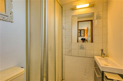 Foto 17 - Apartment mit 1 Schlafzimmer in Narbonne mit schwimmbad und blick aufs meer