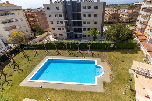 Foto 1 - Appartamento con 4 camere da letto a Salou con piscina e terrazza