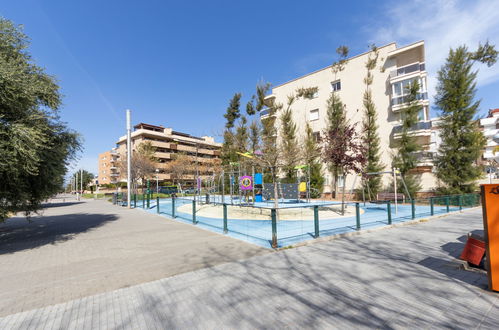 Foto 27 - Apartamento de 4 quartos em Salou com piscina e terraço