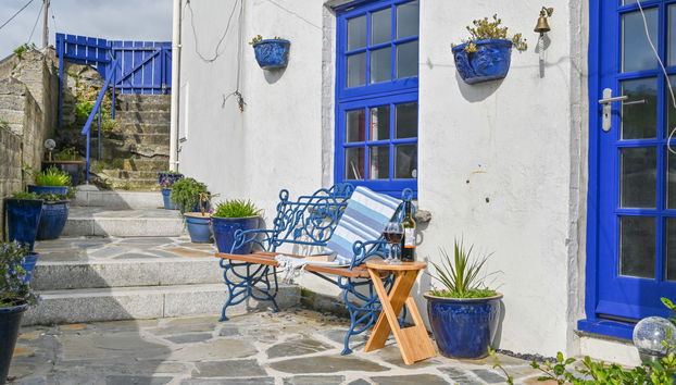 3 bedroom House in St Austell with garden and terrace - Photo 2