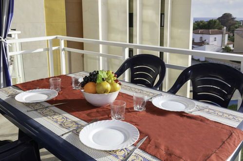 Photo 12 - 2 bedroom Apartment in Mont-roig del Camp with swimming pool and garden