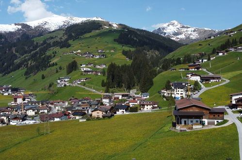 Foto 8 - Appartamento con 2 camere da letto a Tux con terrazza e vista sulle montagne