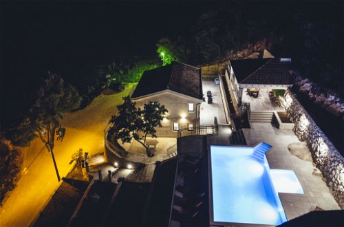 Foto 39 - Casa con 4 camere da letto a Imotski con piscina privata e giardino