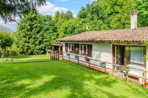 Foto 27 - Casa con 2 camere da letto a Claino con Osteno con giardino e vista sulle montagne