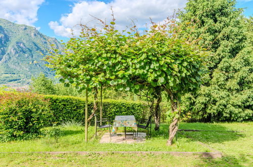 Foto 3 - Casa con 2 camere da letto a Claino con Osteno con giardino e vista sulle montagne