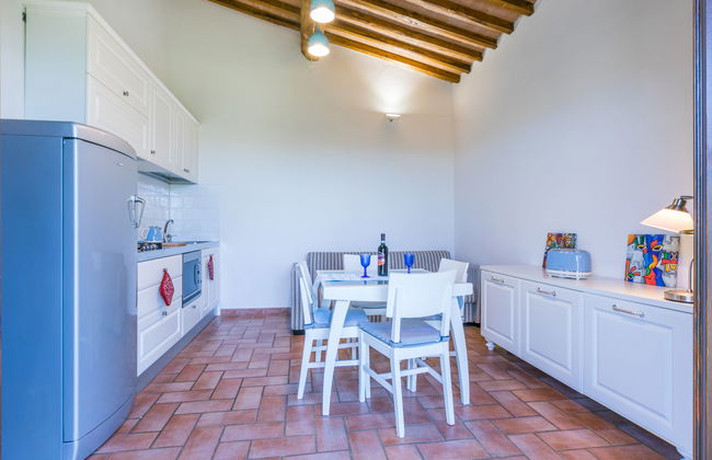 Apartamento de 2 quartos em Santa Luce com piscina e jardim - Foto 9
