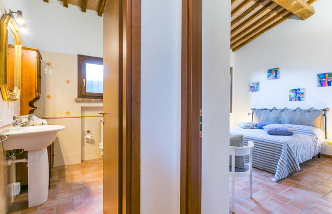 Apartamento de 2 quartos em Santa Luce com piscina e jardim - Foto 14