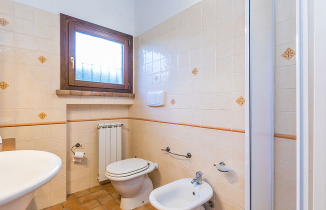 Apartamento de 2 quartos em Santa Luce com piscina e jardim - Foto 19