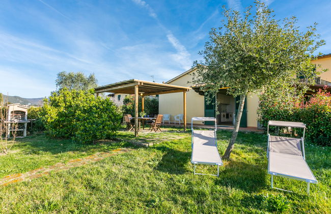 Apartamento de 2 quartos em Santa Luce com piscina e jardim - Foto 26