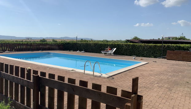 Apartamento de 2 quartos em Santa Luce com piscina e jardim - Foto 3