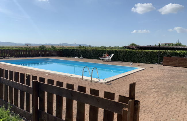 Apartamento de 2 quartos em Santa Luce com piscina e jardim - Foto 3