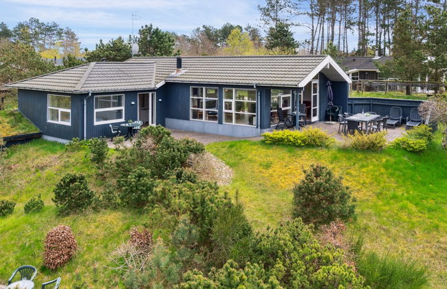 Casa de 3 quartos em Grenaa com terraço e sauna - Foto 1
