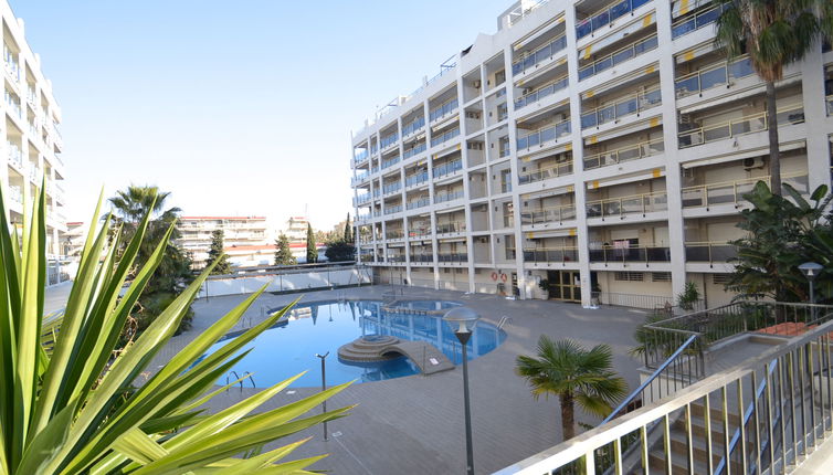 Foto 1 - Apartamento de 1 habitación en Salou con piscina y terraza