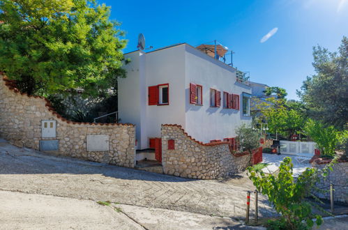 Foto 2 - Casa con 2 camere da letto a Labin con terrazza e vista mare