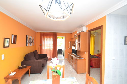 Photo 12 - 2 bedroom Apartment in Salou with swimming pool and sea view