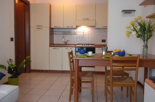 Foto 4 - Apartamento de 1 quarto em Lazise com piscina e jardim