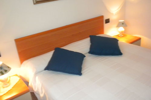 Photo 12 - 1 bedroom Apartment in Lazise with swimming pool and garden