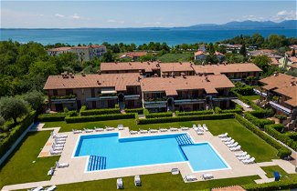 Photo 1 - 1 bedroom Apartment in Lazise with swimming pool and mountain view