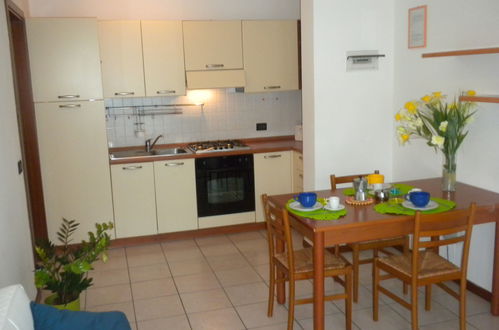 Foto 7 - Apartamento de 1 quarto em Lazise com piscina e jardim