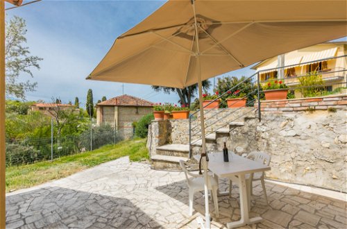 Photo 3 - Maison de 3 chambres à Torrita di Siena avec jardin et terrasse