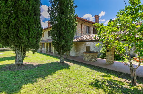 Foto 3 - Casa de 5 quartos em Bucine com piscina privada e jardim