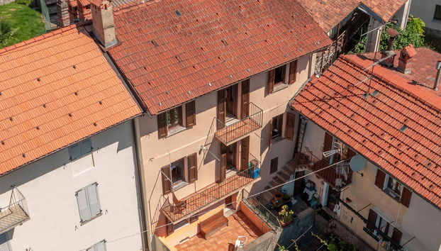 Casa de 4 habitaciones en Maccagno con Pino e Veddasca con terraza - Foto 3