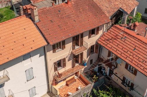 Photo 3 - Maison de 4 chambres à Maccagno con Pino e Veddasca avec terrasse