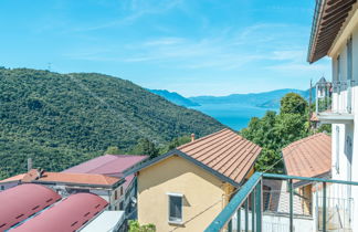 Foto 1 - Casa con 4 camere da letto a Maccagno con Pino e Veddasca con terrazza e vista sulle montagne