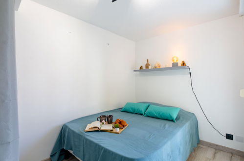 Foto 3 - Apartamento de 1 habitación en Fréjus con vistas al mar
