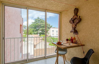 Foto 1 - Apartamento de 1 habitación en Fréjus con vistas al mar