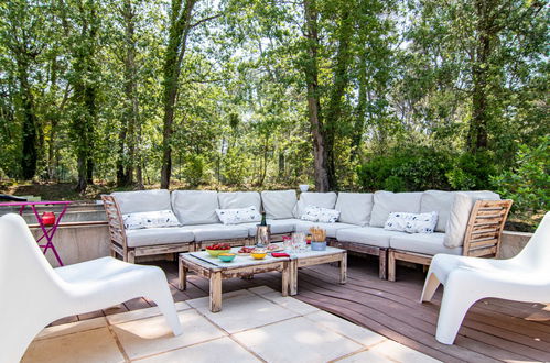 Foto 5 - Casa de 4 habitaciones en Bagnols-en-Forêt con piscina privada y terraza