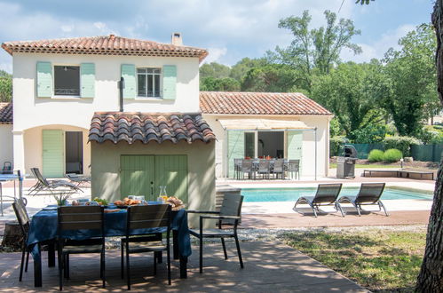 Foto 27 - Casa de 4 quartos em Bagnols-en-Forêt com piscina privada e jardim