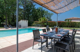 Photo 2 - Maison de 4 chambres à Bagnols-en-Forêt avec piscine privée et jardin