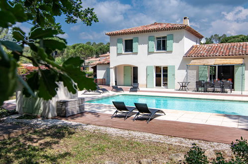 Foto 29 - Casa con 4 camere da letto a Bagnols-en-Forêt con piscina privata e terrazza