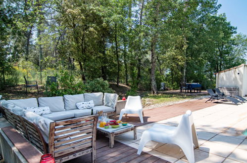 Foto 28 - Casa de 4 quartos em Bagnols-en-Forêt com piscina privada e terraço