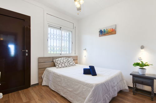 Foto 4 - Apartment mit 1 Schlafzimmer in Castelló d'Empúries