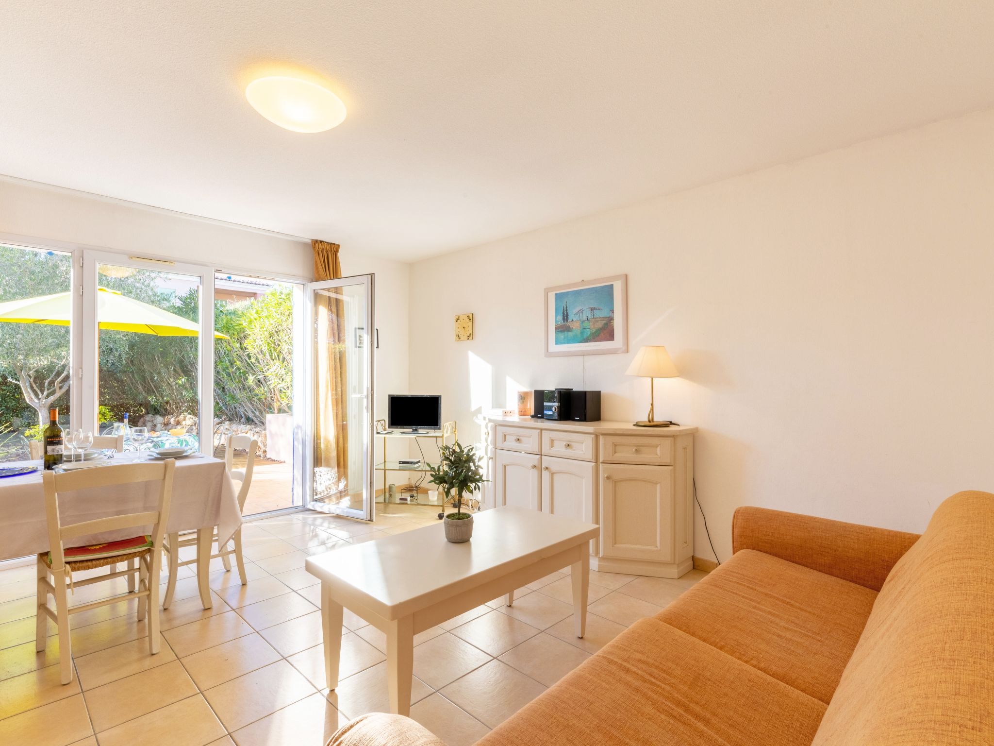 Photo 3 - Maison de 2 chambres à Roquebrune-sur-Argens avec piscine et jardin