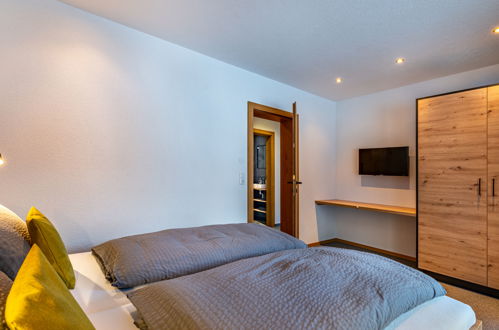 Foto 15 - Appartamento con 7 camere da letto a See con terrazza e vista sulle montagne